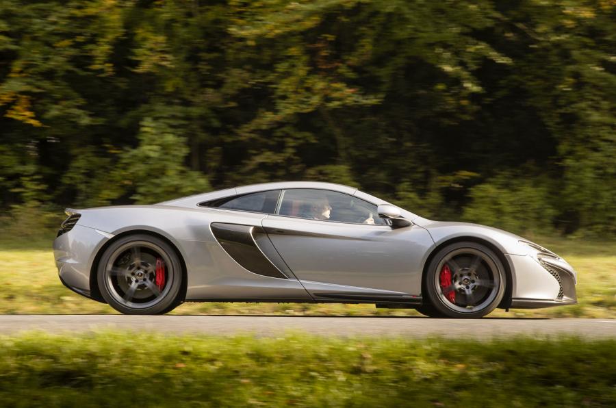 McLaren 650S 2014 года  (UK) (фото 13 из 20)